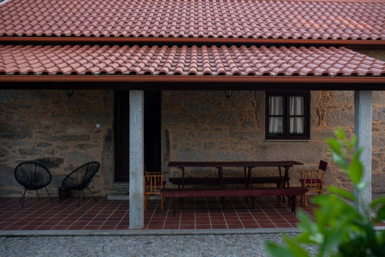 Quinta De Vila Nova - Agroturismo Monção Exteriör bild