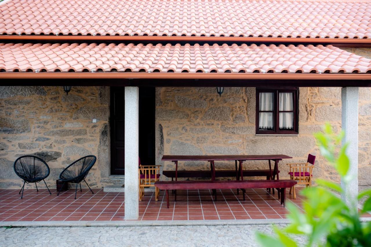 Quinta De Vila Nova - Agroturismo Monção Exteriör bild